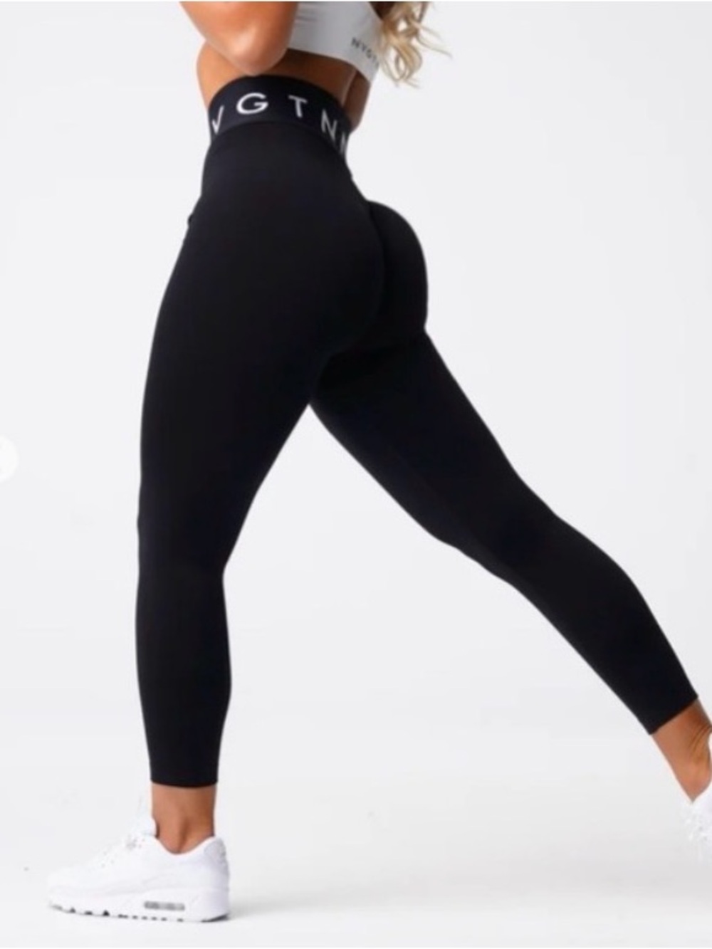 NVGTN Seamless Black High-Waist Leggings with Branded Waistband